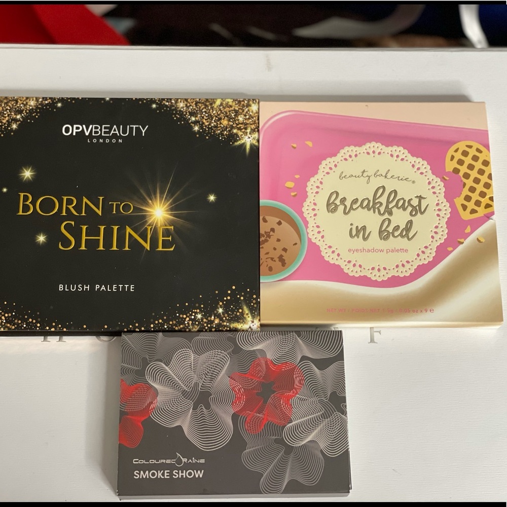 SOLD- Beauty makeup palette bundle- New